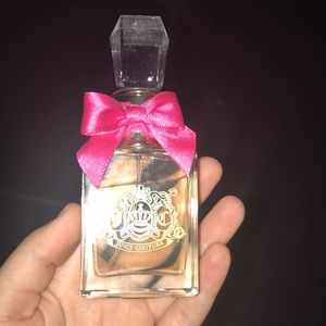 Viva la juicy perfume bottle